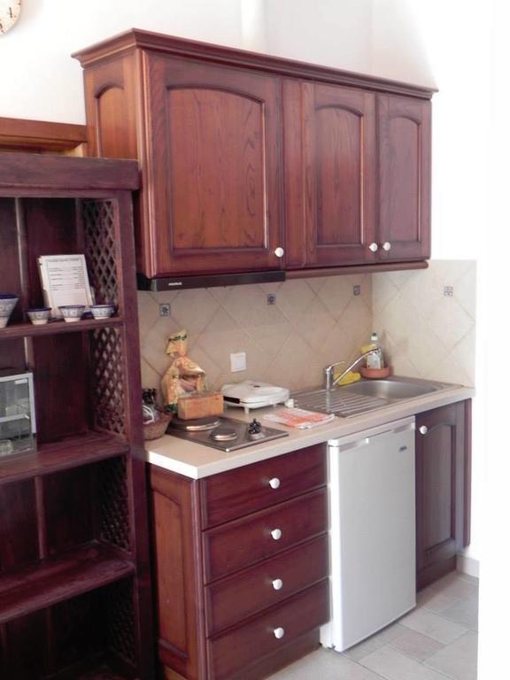 Kapetan Manwlis Apartment Kato Khora ภายนอก รูปภาพ